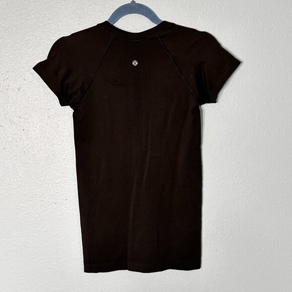 Lululemon Swiftly Tech Short Sleeve Black Tshirt 4 Tee - Picture 4 of 4